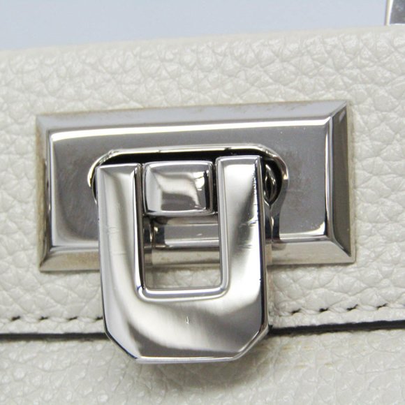 GUCCI White Leather Shoulder Bag - Picture 10 of 15